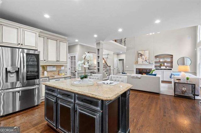 5250 Vinings Springs Court SE, Mableton, GA 30126