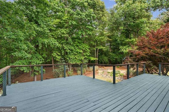 5250 Vinings Springs Court SE, Mableton, GA 30126