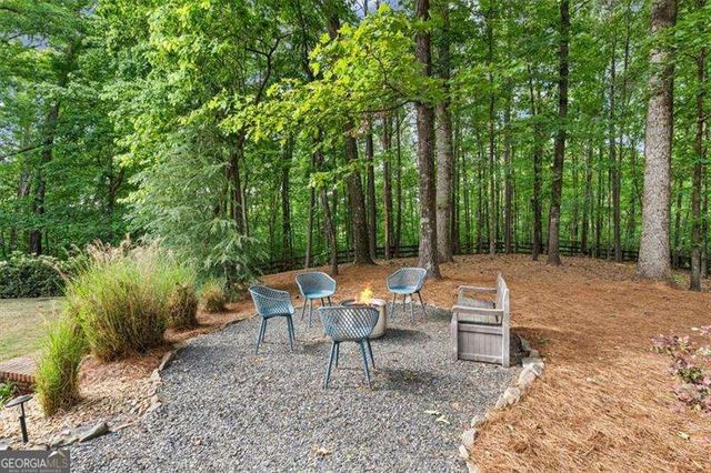 5250 Vinings Springs Court SE, Mableton, GA 30126