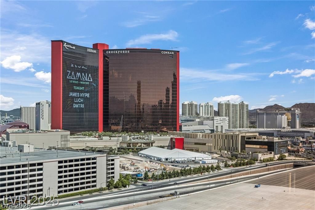 2000 North Fashion Show Drive 2414, Las Vegas, NV 89109