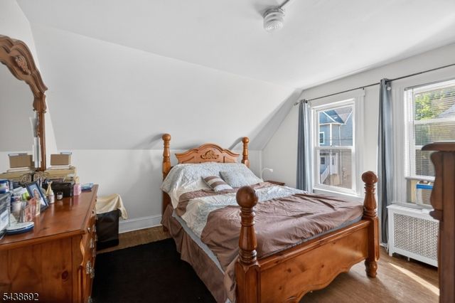 13 Sherman Pl, Clifton City, NJ 07011