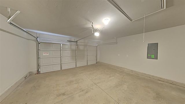 7100 Daxton Court, Warr Acres, OK 73132