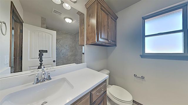 7100 Daxton Court, Warr Acres, OK 73132