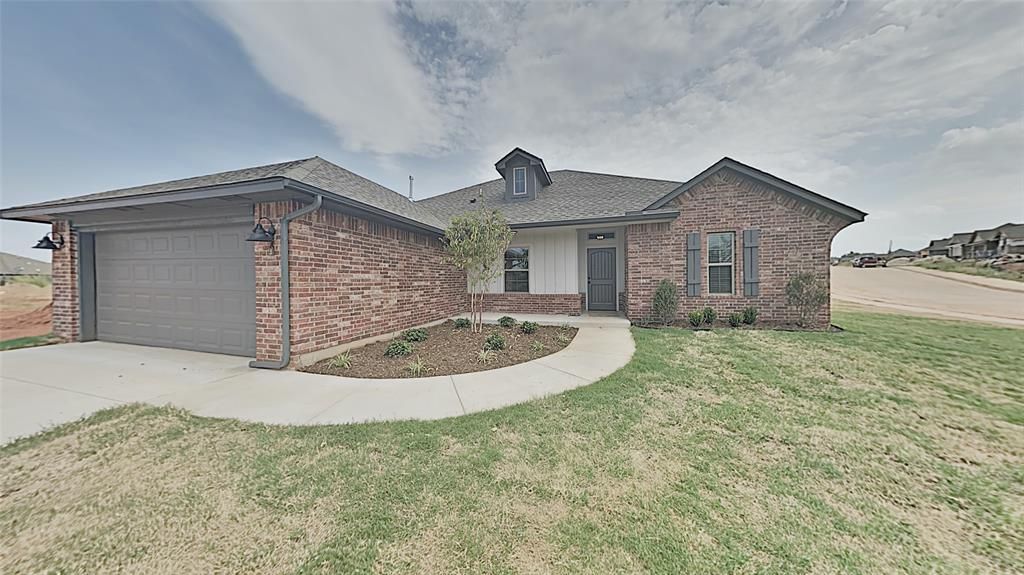 7100 Daxton Court, Warr Acres, OK 73132