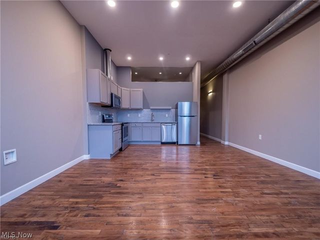 3800 Euclid Avenue 103, Cleveland, OH 44115