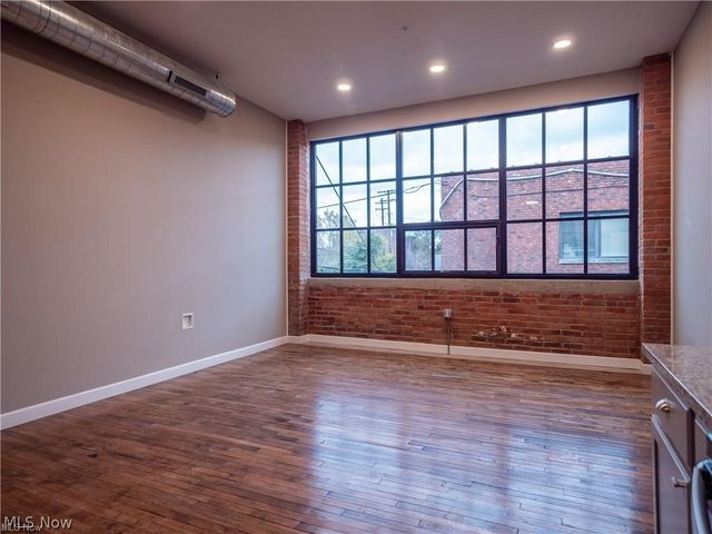 3800 Euclid Avenue 103, Cleveland, OH 44115