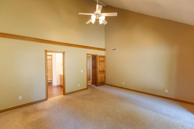 4883 S Buckingham Lane, Springfield, MO 65810