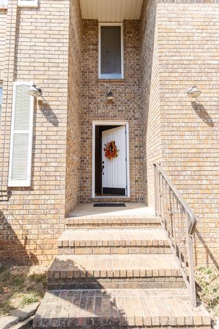 4883 S Buckingham Lane, Springfield, MO 65810