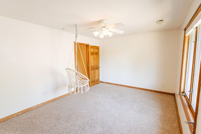 4883 S Buckingham Lane, Springfield, MO 65810