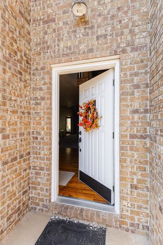 4883 S Buckingham Lane, Springfield, MO 65810