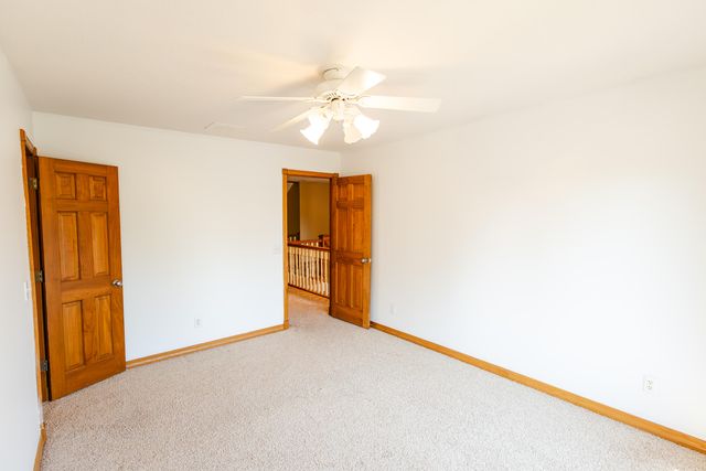 4883 S Buckingham Lane, Springfield, MO 65810