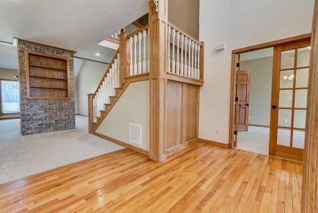 4883 S Buckingham Lane, Springfield, MO 65810