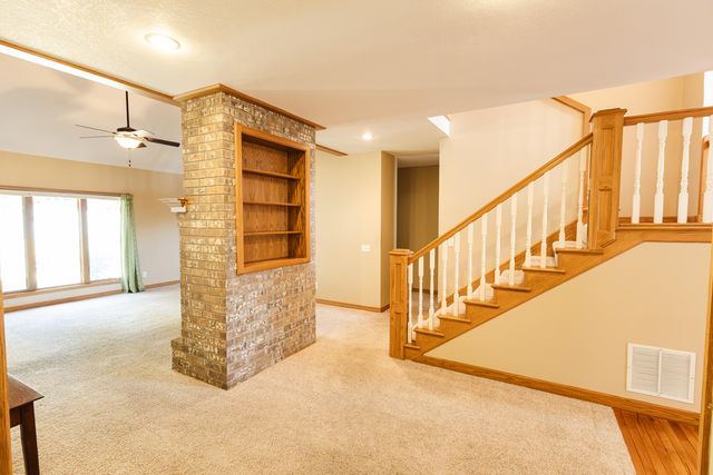 4883 S Buckingham Lane, Springfield, MO 65810