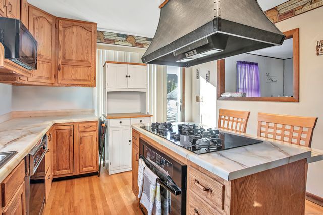 55 Glenwood Avenue, Stratford, CT 06614