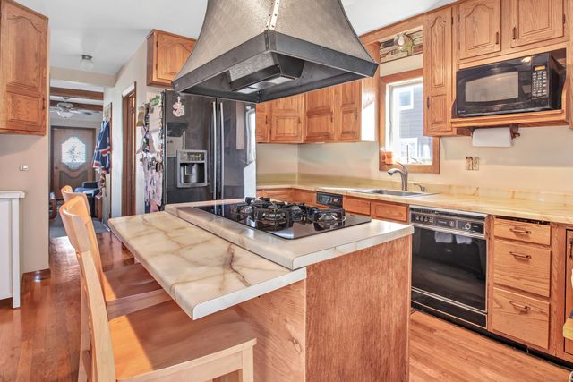 55 Glenwood Avenue, Stratford, CT 06614