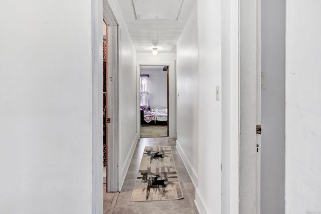 55 Glenwood Avenue, Stratford, CT 06614