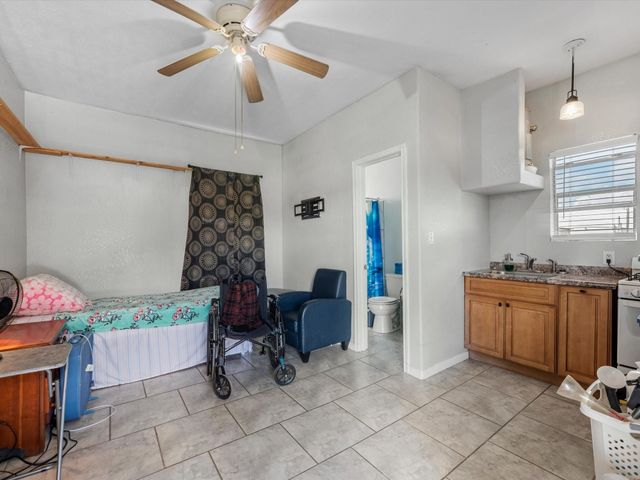 17625 Pearland Sites Road, Pearland, TX 77584