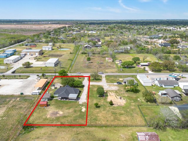 17625 Pearland Sites Road, Pearland, TX 77584