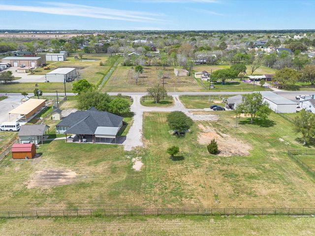 17625 Pearland Sites Road, Pearland, TX 77584