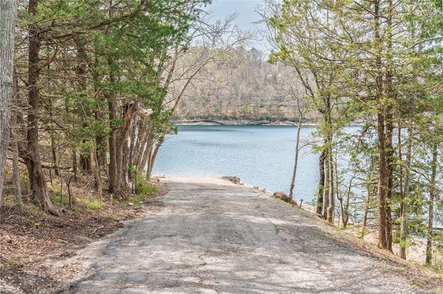 8 Arkenstone, Eureka Springs, AR 72632