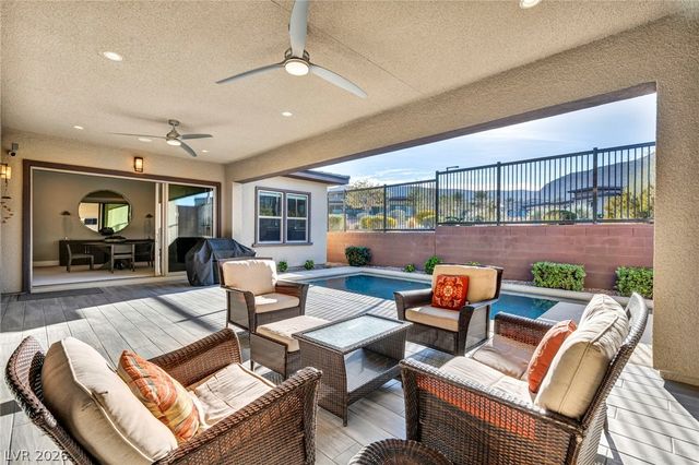 6675 DESERT CRIMSON Street, Las Vegas, NV 89148