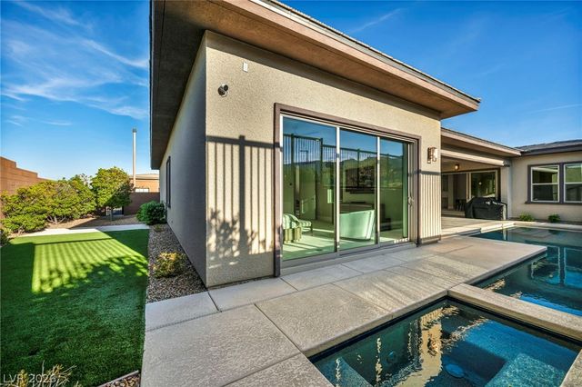 6675 DESERT CRIMSON Street, Las Vegas, NV 89148