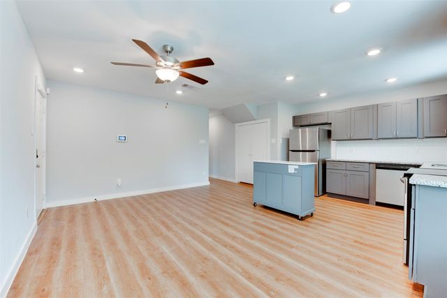 8635 Sunderland Road, Houston, TX 77028