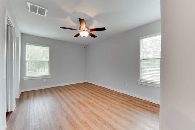 8635 Sunderland Road, Houston, TX 77028