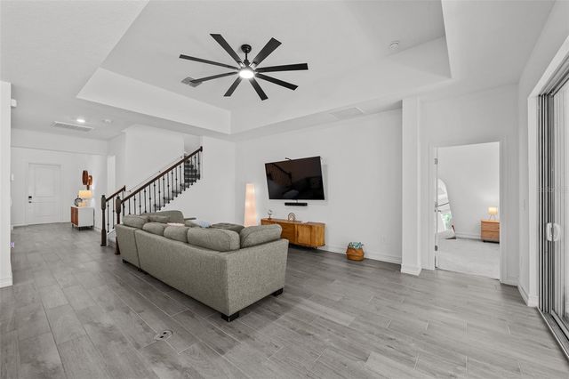 18242 SERENE LAKE LOOP, Lutz, FL 33548