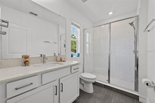 18242 SERENE LAKE LOOP, Lutz, FL 33548