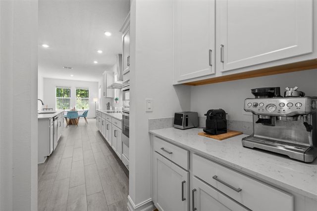 18242 SERENE LAKE LOOP, Lutz, FL 33548