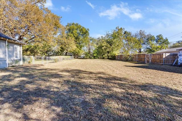 513 W Texas Street, Denison, TX 75020