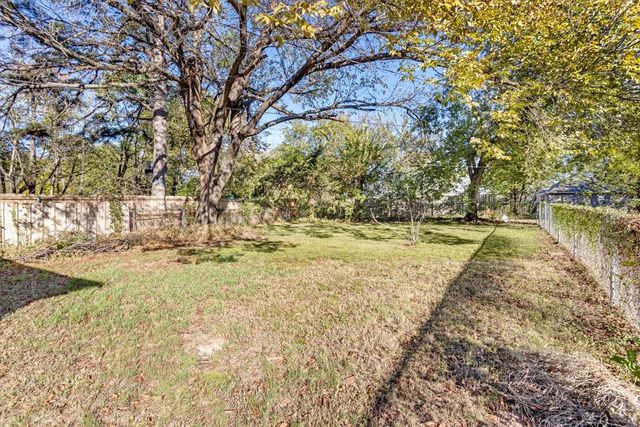 513 W Texas Street, Denison, TX 75020