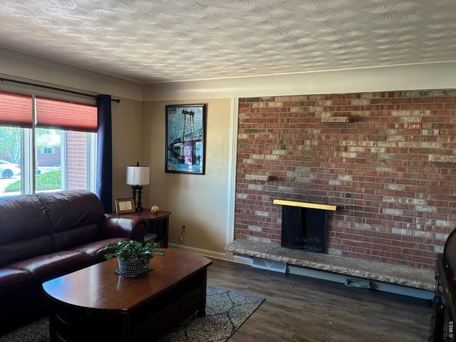 2105 51st Ave, Greeley, CO 80634