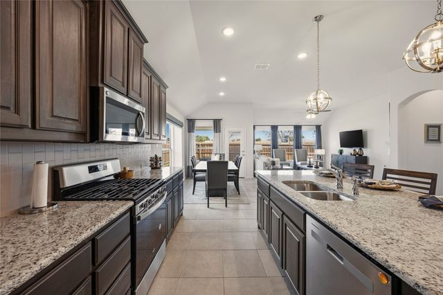 902 Misty Lane, Cleburne, TX 76033