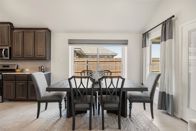 902 Misty Lane, Cleburne, TX 76033