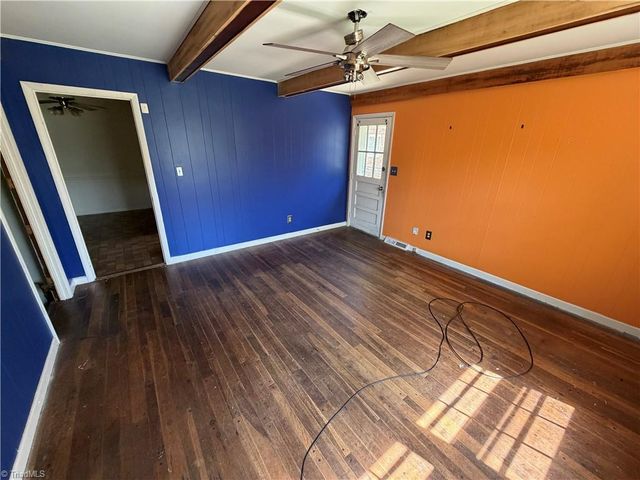 323 Largo Drive, Greensboro, NC 27406