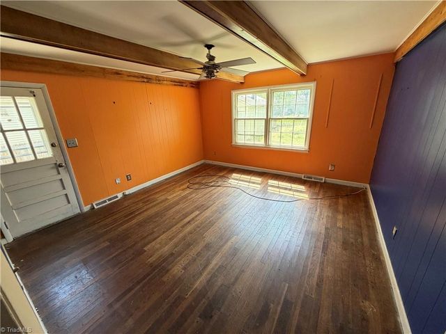 323 Largo Drive, Greensboro, NC 27406