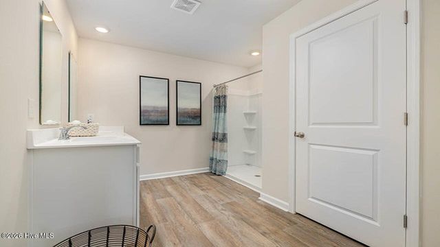 4401 East Coast Lane, Shallotte, NC 28470