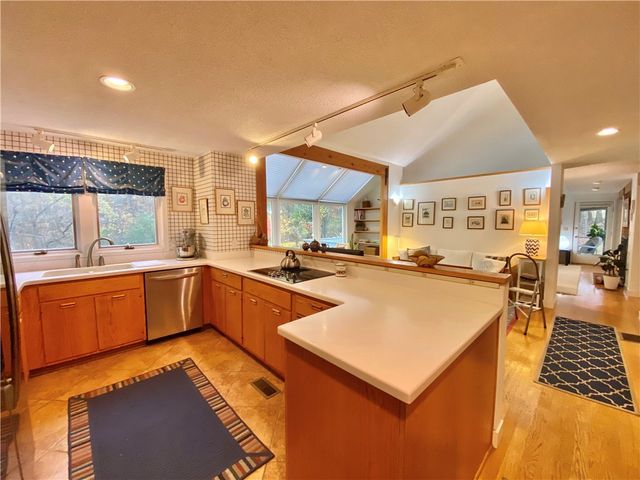 32 Estates Drive, Elmira, NY 14903