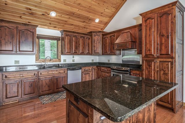 509 Lonesome Pine Road, Murphy, NC 28906