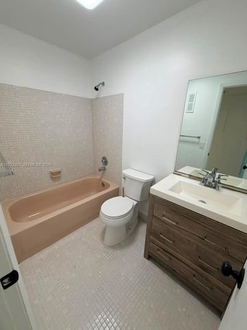9499 W Mcnab Road 208, Tamarac, FL 33321