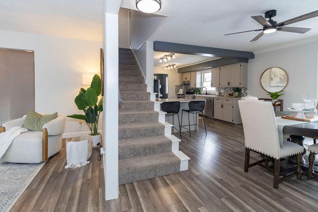 2304 E Cardinal Street, Springfield, MO 65804