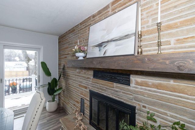 2304 E Cardinal Street, Springfield, MO 65804