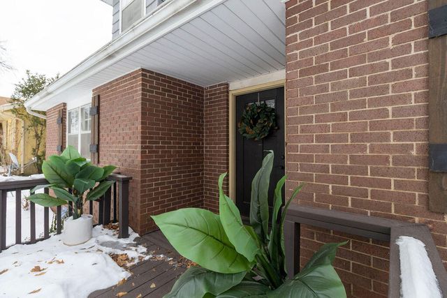 2304 E Cardinal Street, Springfield, MO 65804