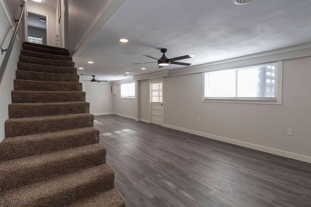 2304 E Cardinal Street, Springfield, MO 65804