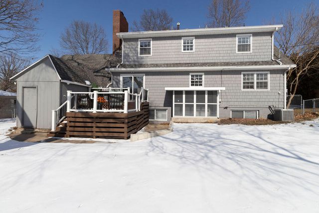 2304 E Cardinal Street, Springfield, MO 65804