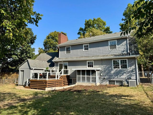 2304 E Cardinal Street, Springfield, MO 65804