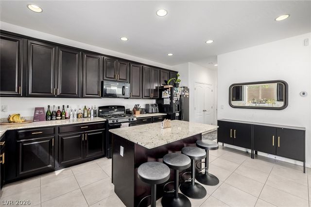 10737 Yarmouth Bay Court, Las Vegas, NV 89179