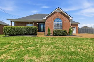 208 Cheyenne Dr, White House, TN 37188